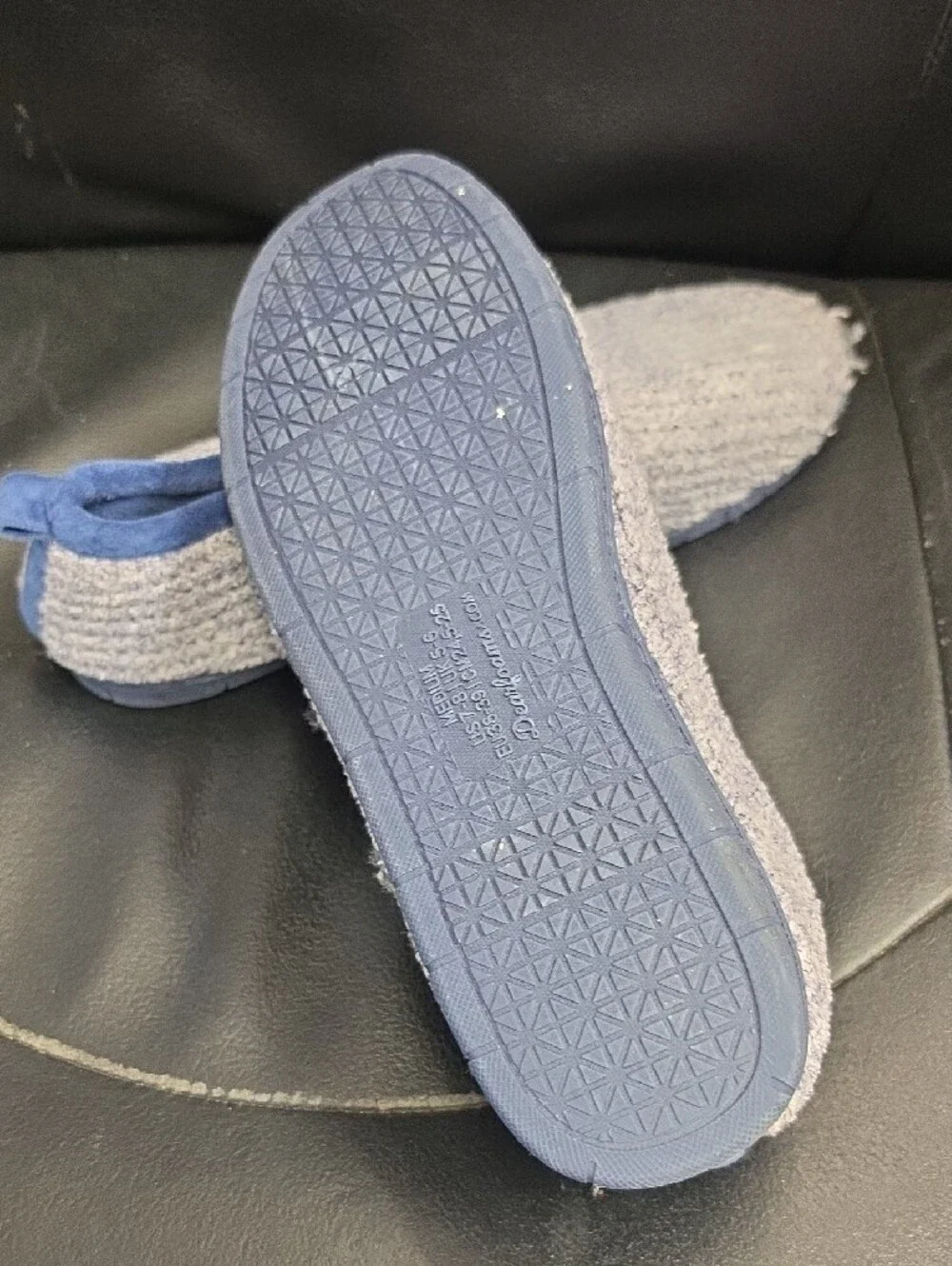 dearfoams Men's Light Blue Knit Slip-On Slippers